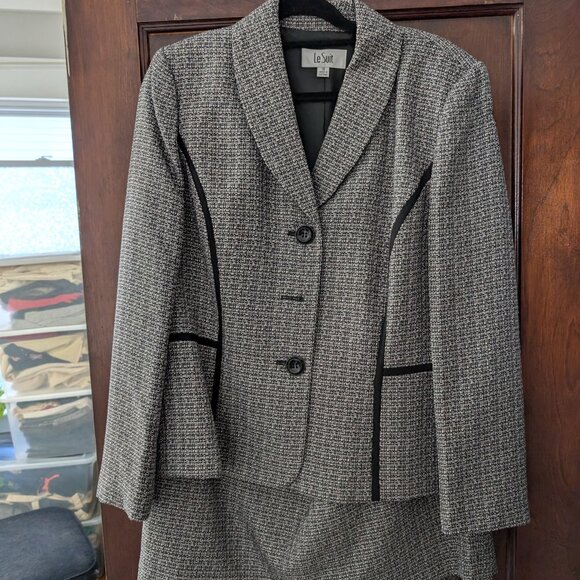 Le Suit Skirt Suit Size 18 - Picture 2 of 3
